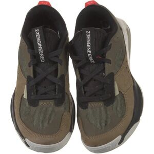 Jordan Men’s Air 200E Olive Sneaker good condition DC9836 261 size 12